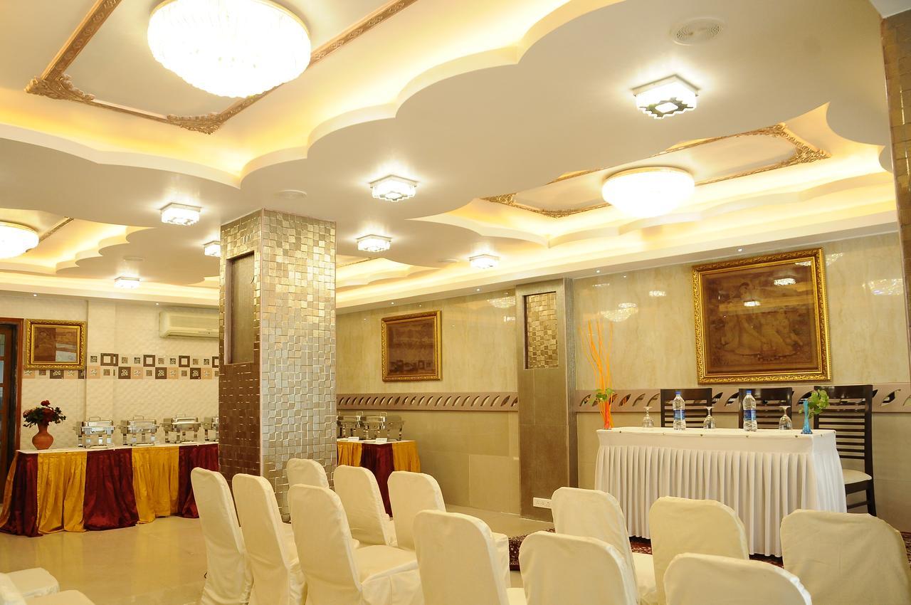 เดอะ กันจี เรซิเดนซี Hotel เชนไน ภายนอก รูปภาพ