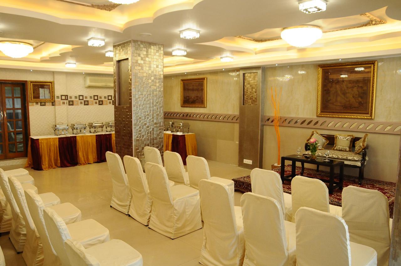 เดอะ กันจี เรซิเดนซี Hotel เชนไน ภายนอก รูปภาพ