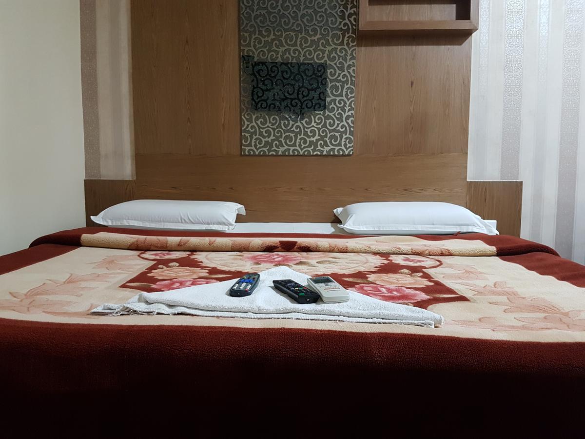 เดอะ กันจี เรซิเดนซี Hotel เชนไน ภายนอก รูปภาพ